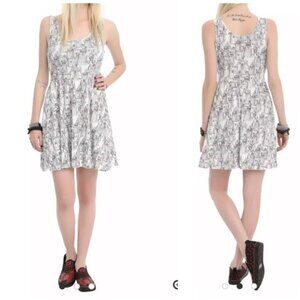 Doctor Who Her Universe Bad Guy Dress Size Medium